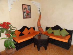 Manis Apartment Set in a Hotel Area